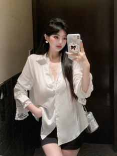 韩版小众纯欲辣妹假两件防晒衬衫女蕾丝拼接性感长袖棉质衬衣夏季