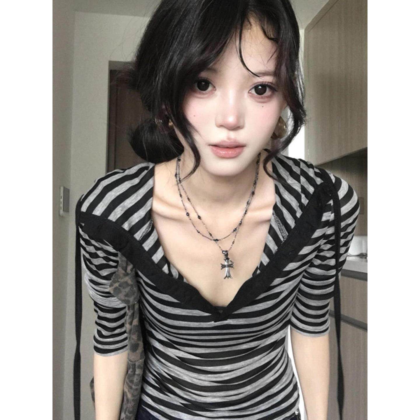 法式Rixo Kelly慵懒风条纹连帽长袖t恤女修身短款内搭设计感上衣