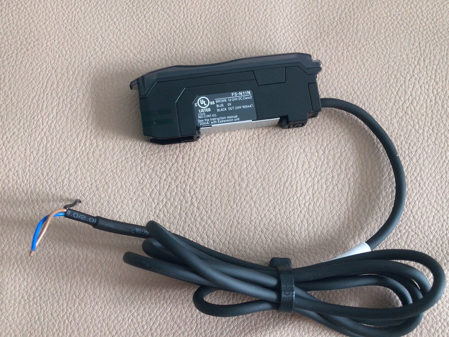 FS-N11S，KEYENCE/基恩士，光纤传感器 放大器。