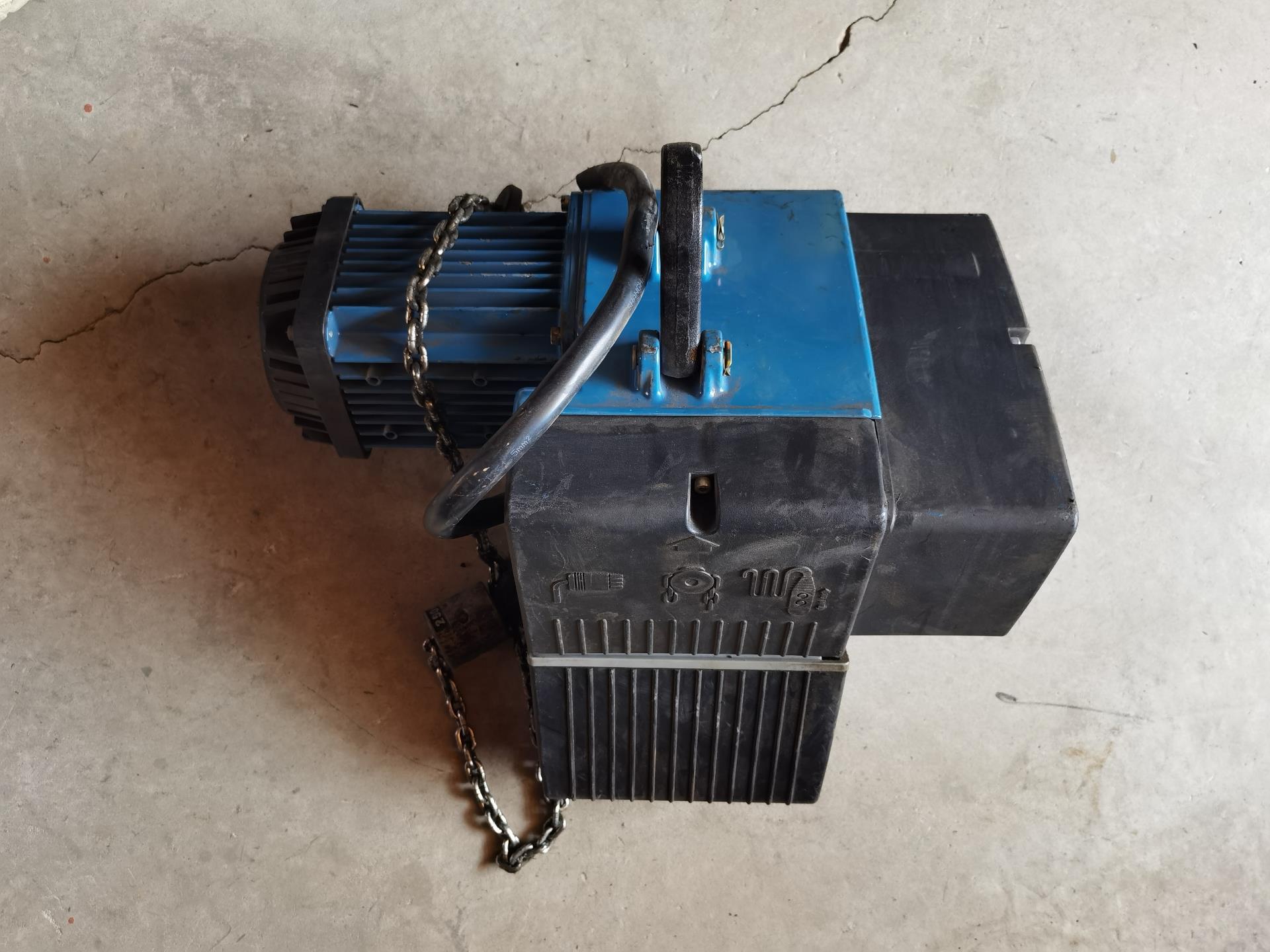 德马格电葫芦DC-PR0  2-250 1/1H5物品实图拍