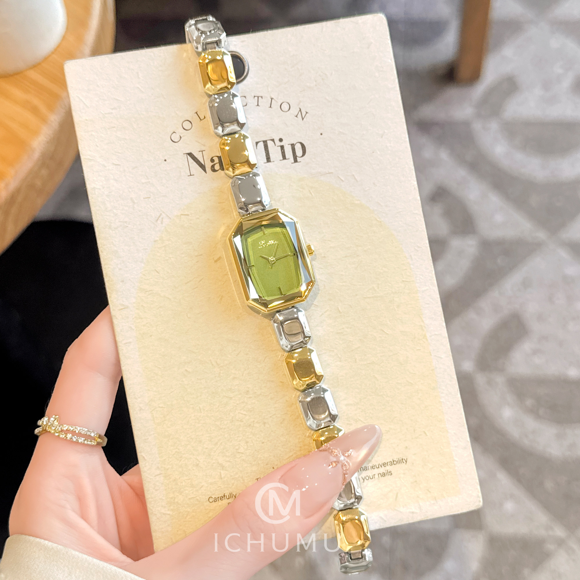 轻奢小绿表时尚高级感方形小方表