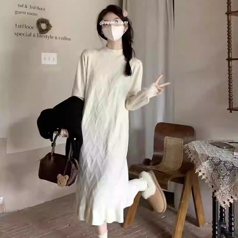 内搭宽松中长款高级感半高领裙子