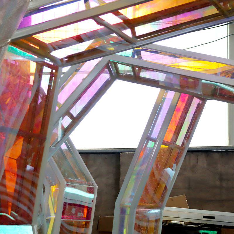 镭射膜七彩亚克力拱门户外发光拱门隧道亚克力美陈炫彩膜变色道具