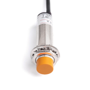 电容式接近开关M18接近传感器LJC18A3-8-Z/BY直流常开PNP