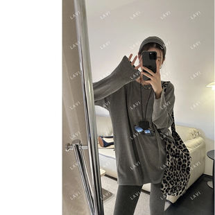 CHER 打底衫 眠眠月光 圆领宽松型T恤套头简约时尚 女 秋冬长袖 LIL