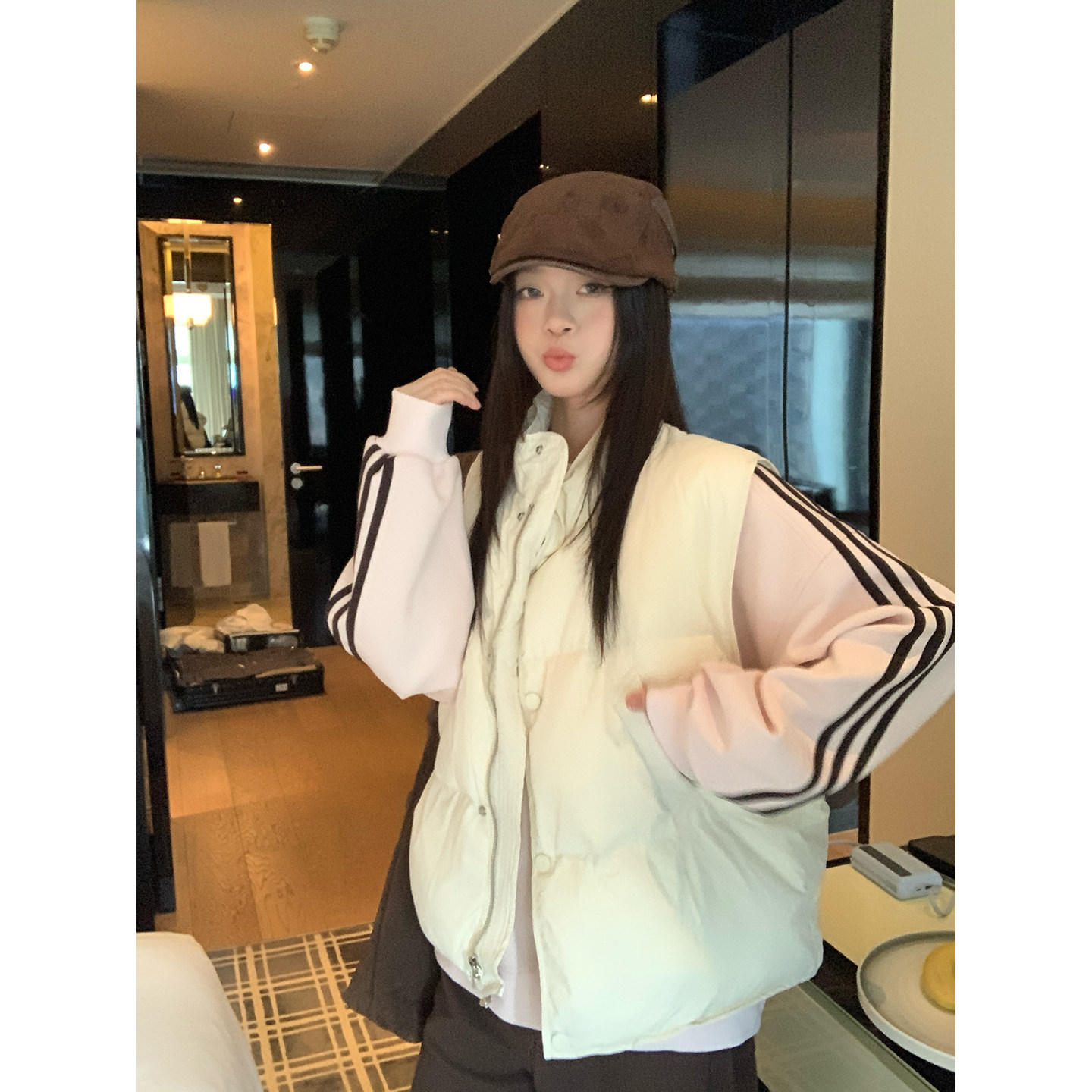 LIL CHER杏色立领羽绒马甲背心女秋冬季坎肩宽松百搭无帽马夹外套,女装/女士精品,羽绒服,淘宝优惠券,粉丝福利购,淘宝优惠卷