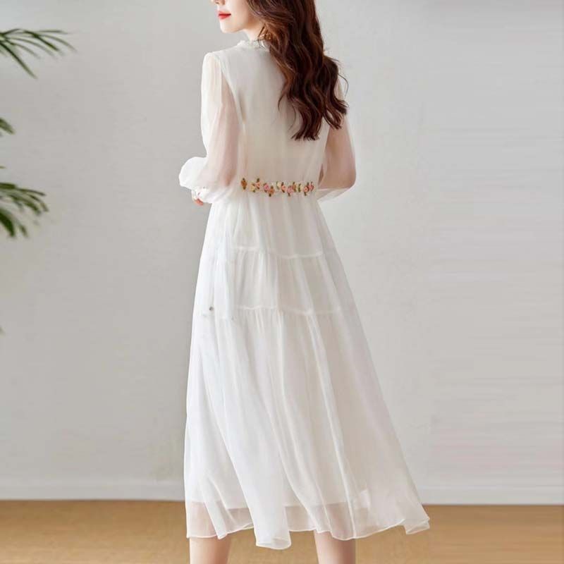 白色雪纺连衣裙女春夏2025新款超仙长裙宽松显瘦旅游度假拍照裙子