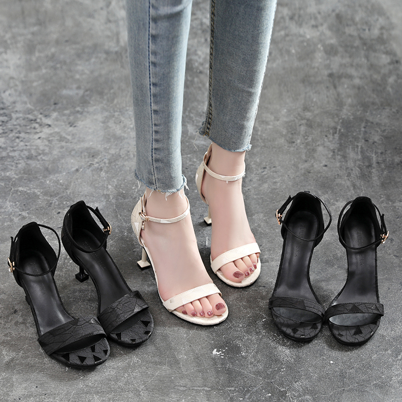 一字带高跟凉鞋中跟小个子女显高v小码313233夏 细跟大码女鞋40-4