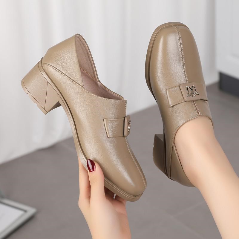 真皮粗跟单鞋女春秋新p款软底妈妈鞋子方头女鞋休闲百搭深口软皮