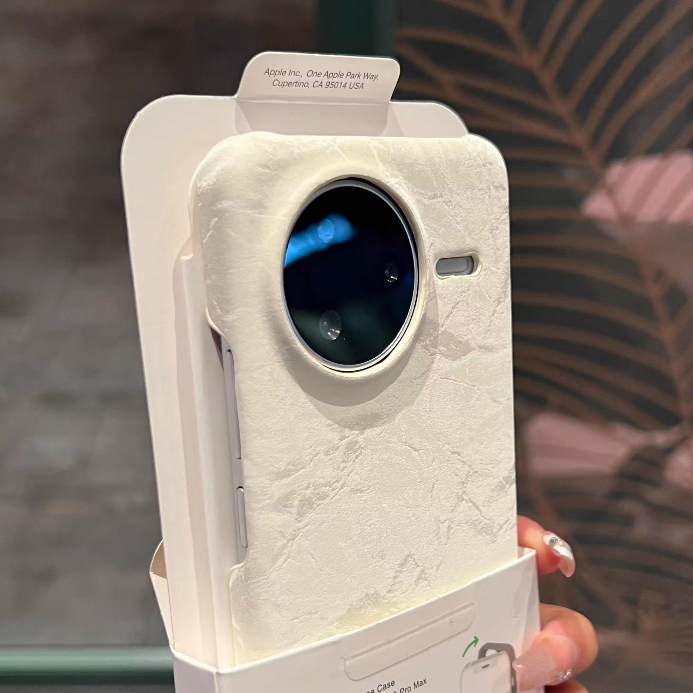 高级感奶油白绒面复古奢华硬壳