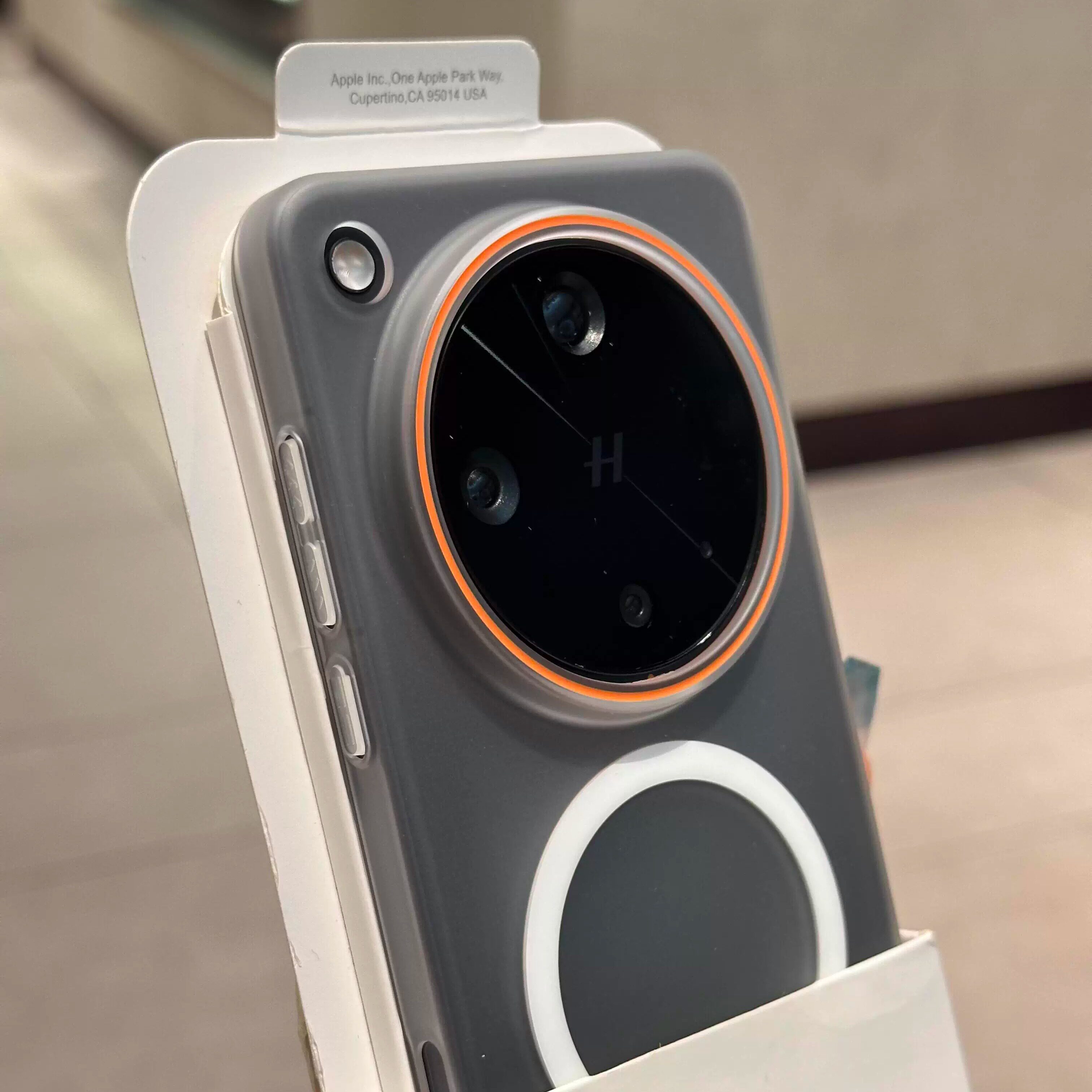 夏天轻薄散热适用oppoFindx8s+磁吸手机壳vivoX200Ultra爆款Reno13一加Ace5磨砂iQOO13真我GTneo7魅族21情侣