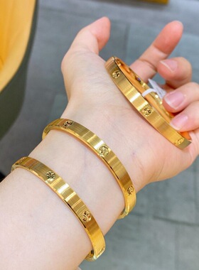 沙金饰品拉丝钻纹手镯女仿真黄金小众轻奢高级感镯子结婚三金配饰
