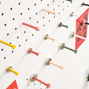 北欧风洞洞板上墙挂钩配件4 办公桌金属板挂钩圆孔挂墙展示 6mm孔