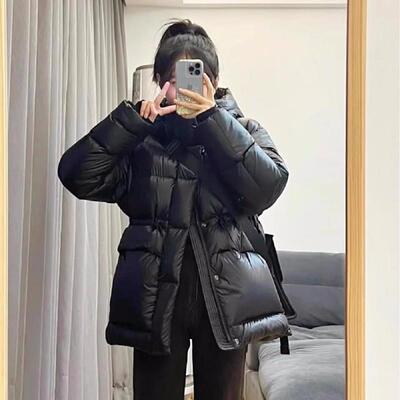 CV凸乆鸟羽绒服黑金五格收腰鹅绒服宽松连帽小个子加厚显瘦女短款