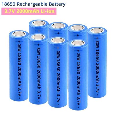 New 18650 Lithium Rechargeable Battery 2000mAh 3.7V Flashlig