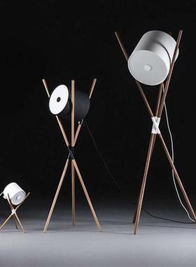 Nordic Walnut Solid Wood Triangle Floor lamp mon lying dr