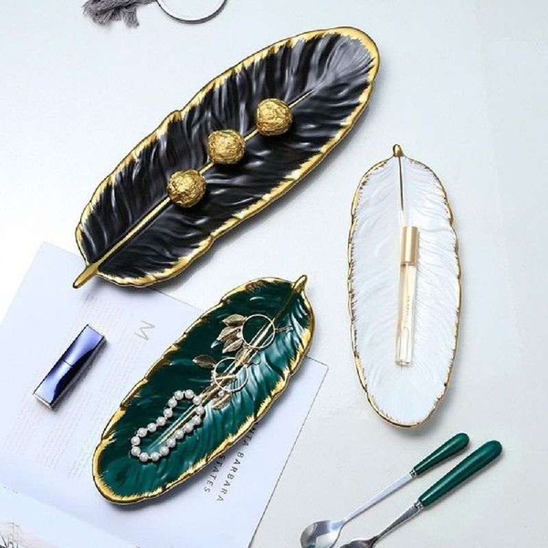 Exquisite Plate Stylish Porcelain Creative Feather Shape