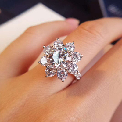 Real Moissanite Luxury Sun Flower Ring 2 Carat Diamond Lotus