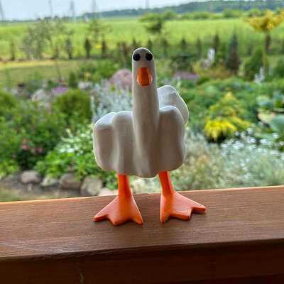 新品中指鸭雕像树脂工艺品摆件 duck you恶搞中指桌面装饰