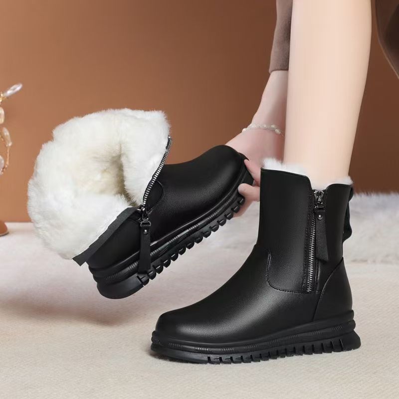 品牌冬季短靴女雪地靴新款真皮
