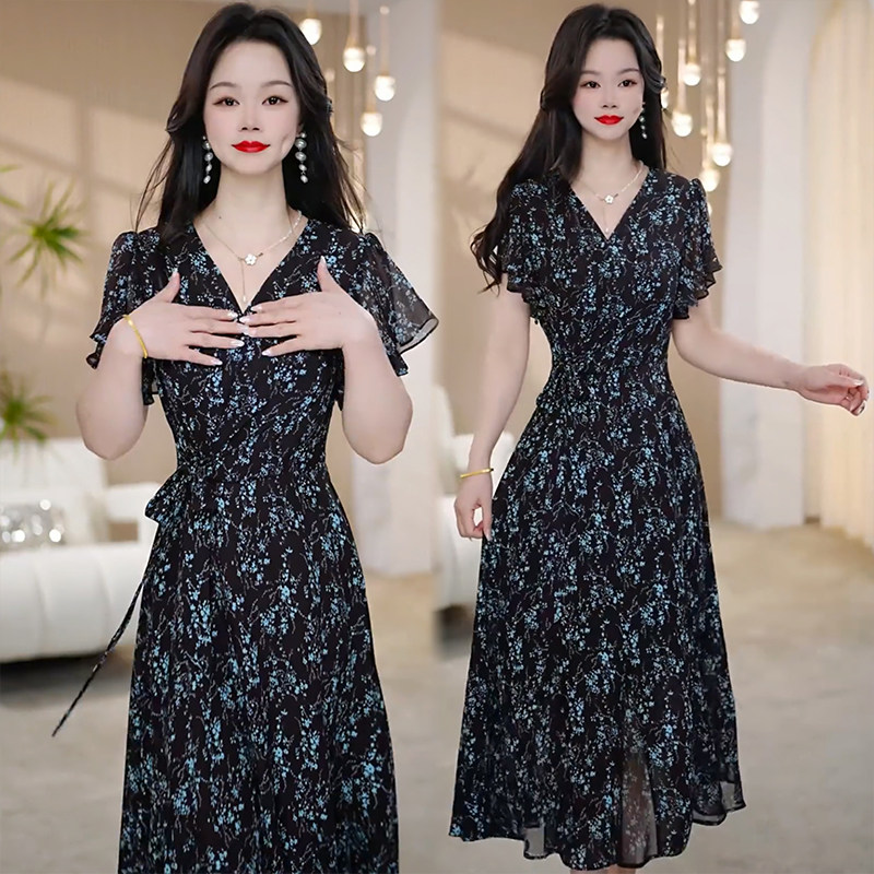 碎花连衣裙女夏季薄款雪纺裙子收腰绑带A字裙V领中长裙百搭洋气潮