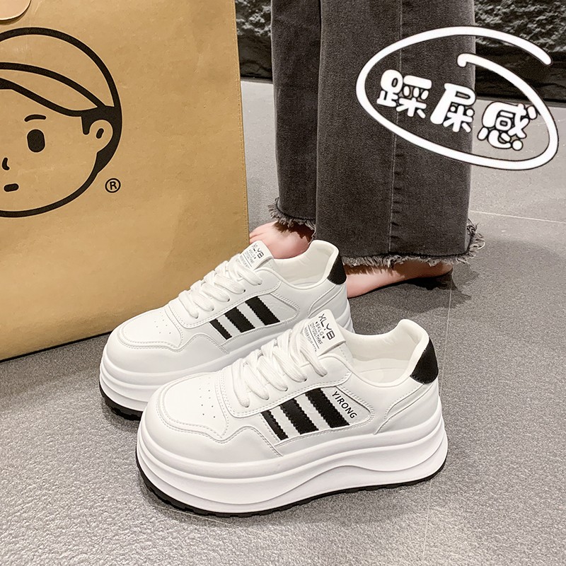 达夫妮厚底小白鞋女软底运动板鞋