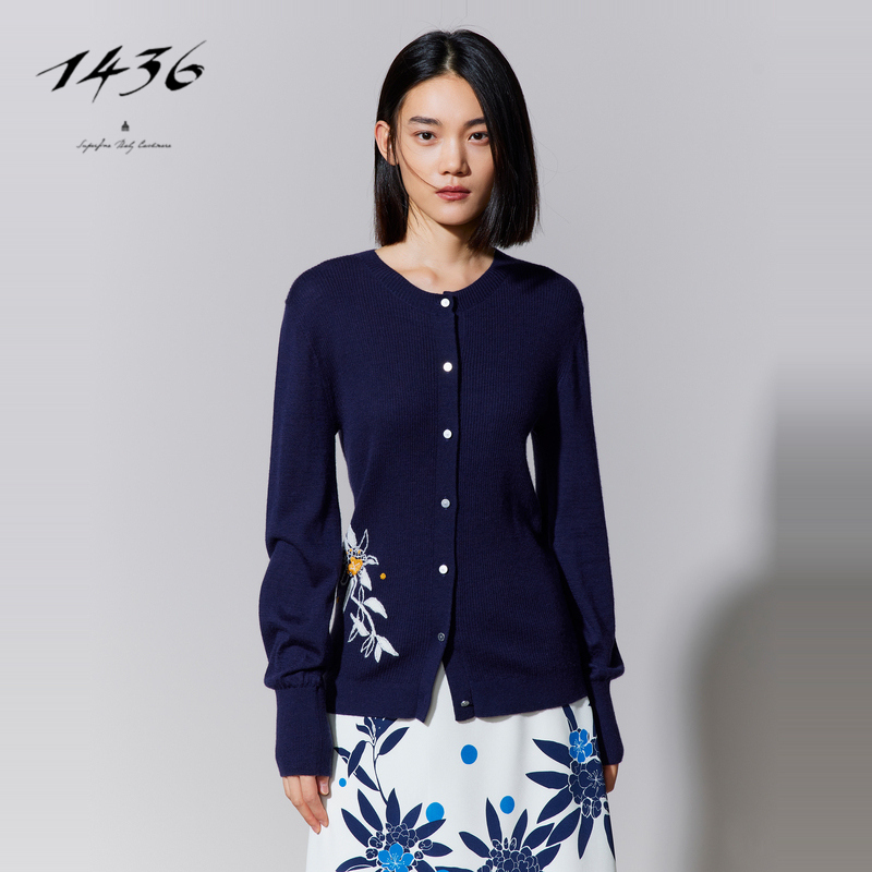 1436精纺圆领抽条提花山羊绒纱线手工刺绣女开衫