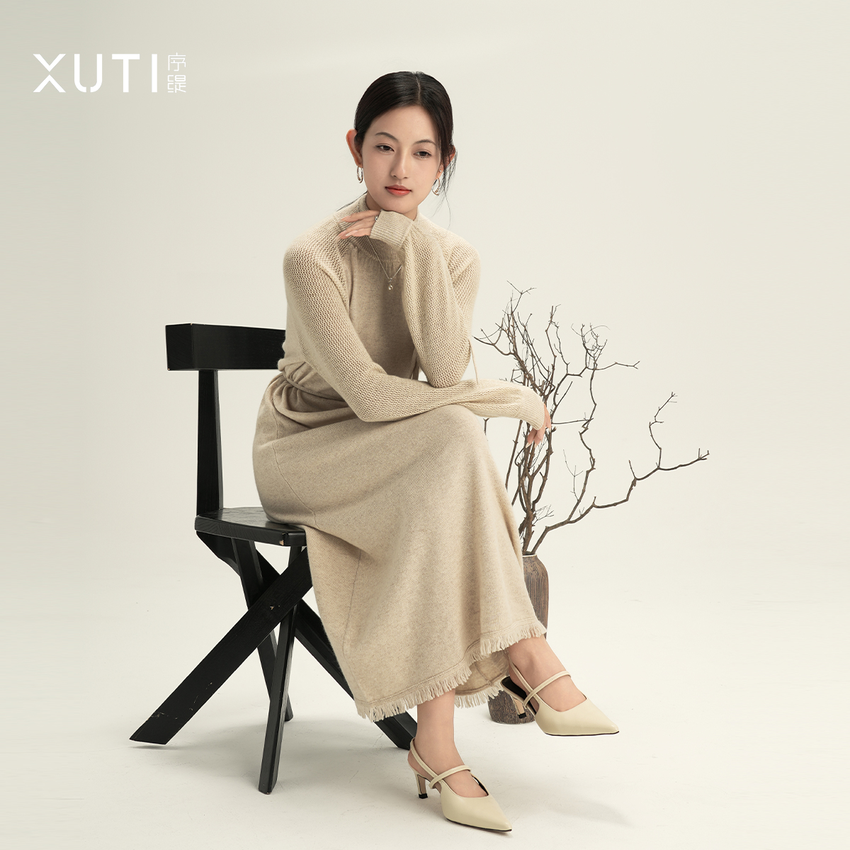 100%山羊绒半高领长袖连衣裙女