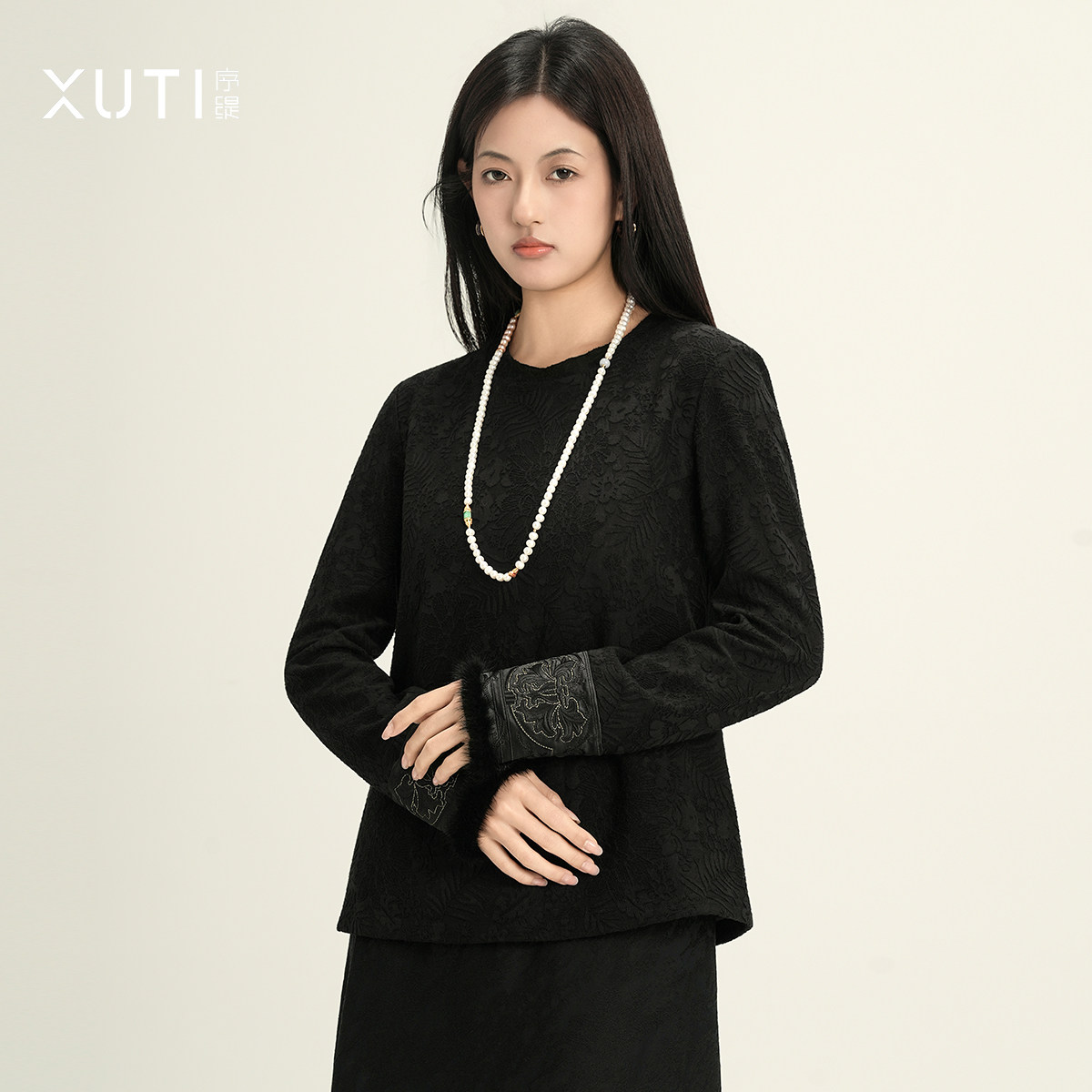 序缇质造『云间月』90白鹅绒羽绒服女新中式套头外套H32-25850