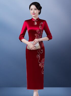 新款手绘烫钻醋酸j改良旗袍连衣裙喜婆婆婚宴妈妈装礼服敬酒服高