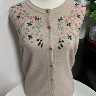 宽松上 春秋新品 妈妈装 开衫 针织外穿毛衣女中老年人绣花圆领长Z袖