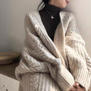 大码300斤加厚宽松外穿针织开衫女秋冬H胖mm复古麻花长款毛衣外套