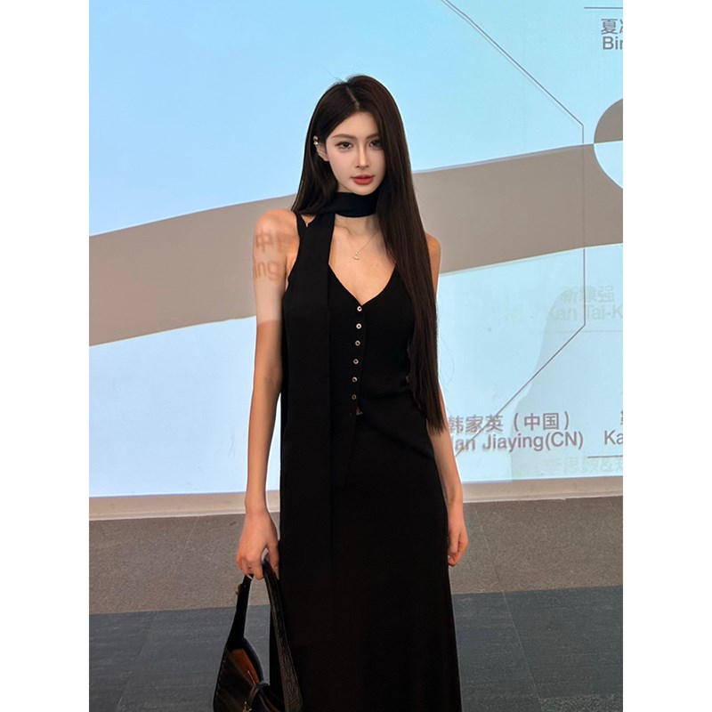 黑色V领挂脖飘带针织吊带背心女夏季外穿独特别致绝X美修身小上衣