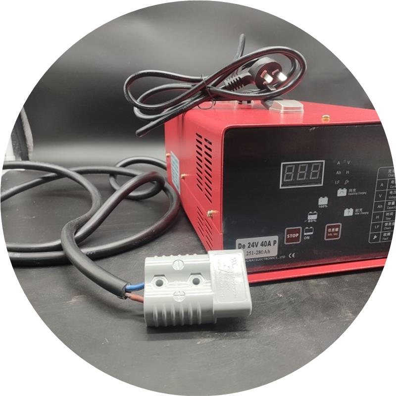 合力叉车配套ZNCZC7系列充电机器24V40A
