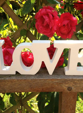 White Wooden Letters English Alphabet LOVE Shaped Alphabet