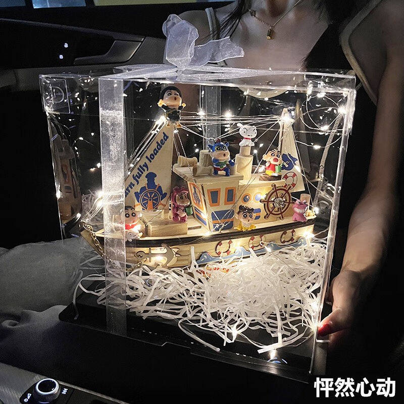 裕中进蜡笔小新系列小夜灯手办周边创意摆件送女友朋友生日礼物男