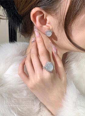 Ladyunicorn 新中式轻奢冰种起光仿白玉髓少女耳钉大鸽子蛋戒指女