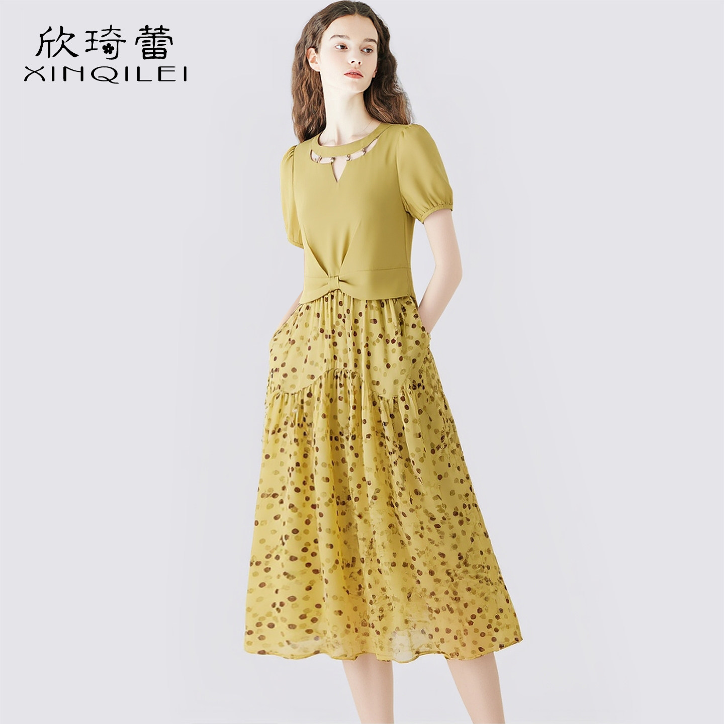 巨好看掐腰连衣裙女夏2026新款雪纺碎花蝴蝶结假两件套装收腰显瘦