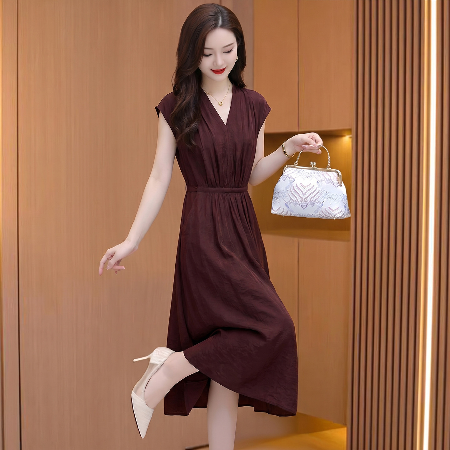 红色连衣裙女夏轻奢高级感喜婆婆结婚宴晚礼服高端雪纺喜妈妈减龄