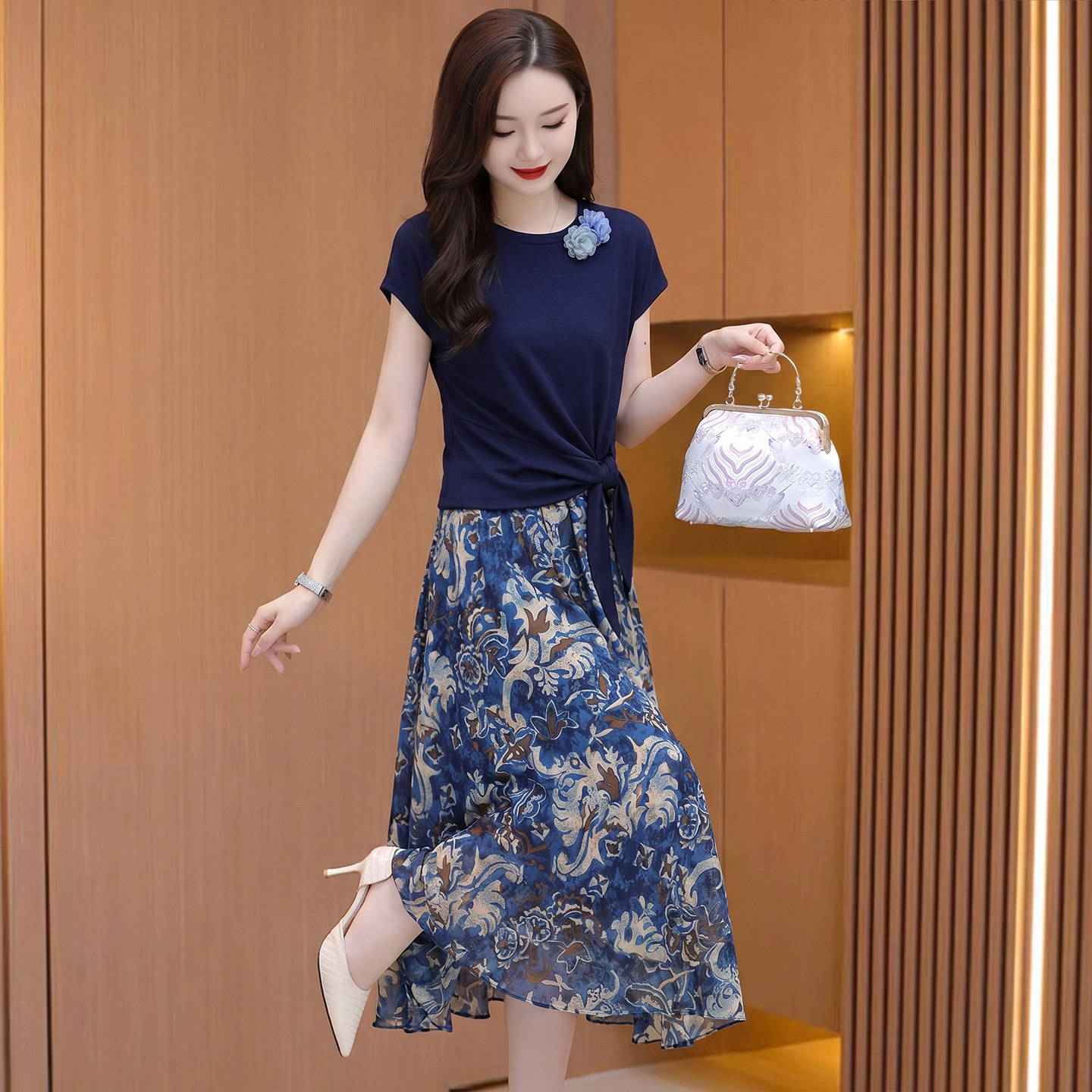 中年妈妈短袖两件套装连衣裙女夏冰丝高端减龄显瘦穿搭广州十三行