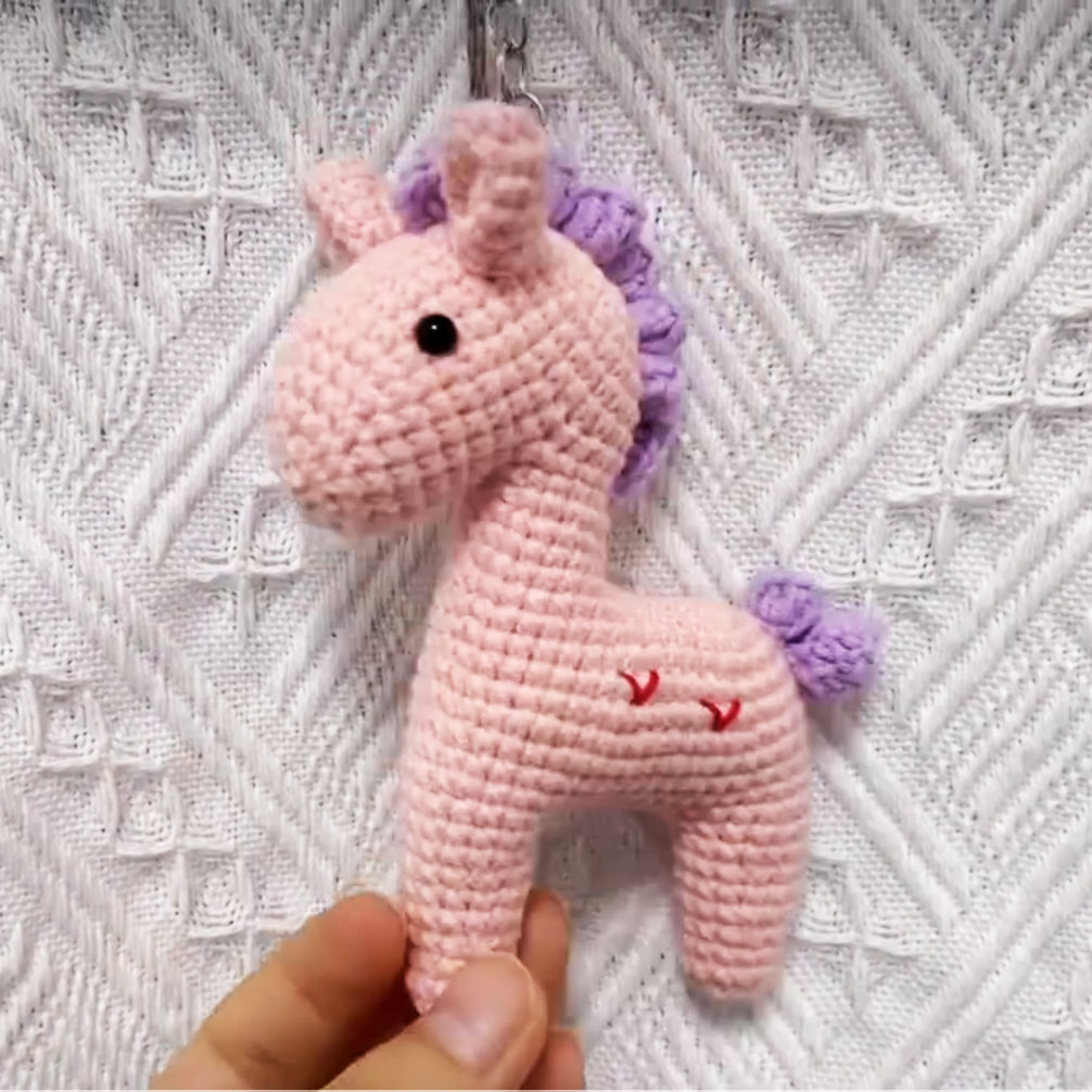 粉色可爱小马挂件手工毛线编织diy材料包新手初学钩织创意挂饰