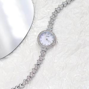 坎戈尔袋鼠手官方正品表女款轻奢小众男款学生运动防水女士石英表