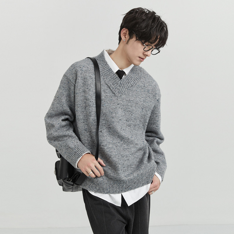伯爵卓尔outlet奥莱店 秋季亮片设计感大V领针织衫男韩版休闲