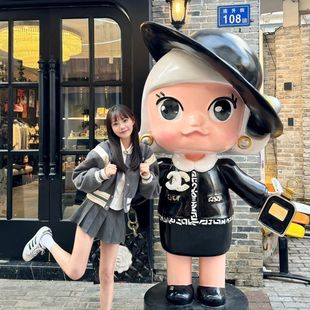 玻璃钢雕塑定制户外广场大型雕塑园林景观卡通人物雕塑厂家