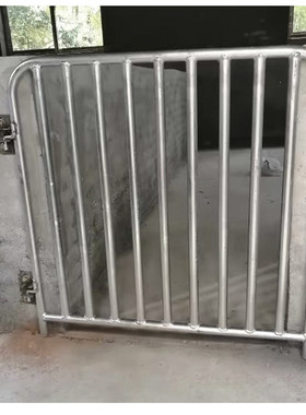 猪圈门猪栏门砖砌猪舍门可定制热镀锌管限位栏母猪产床保育栏门