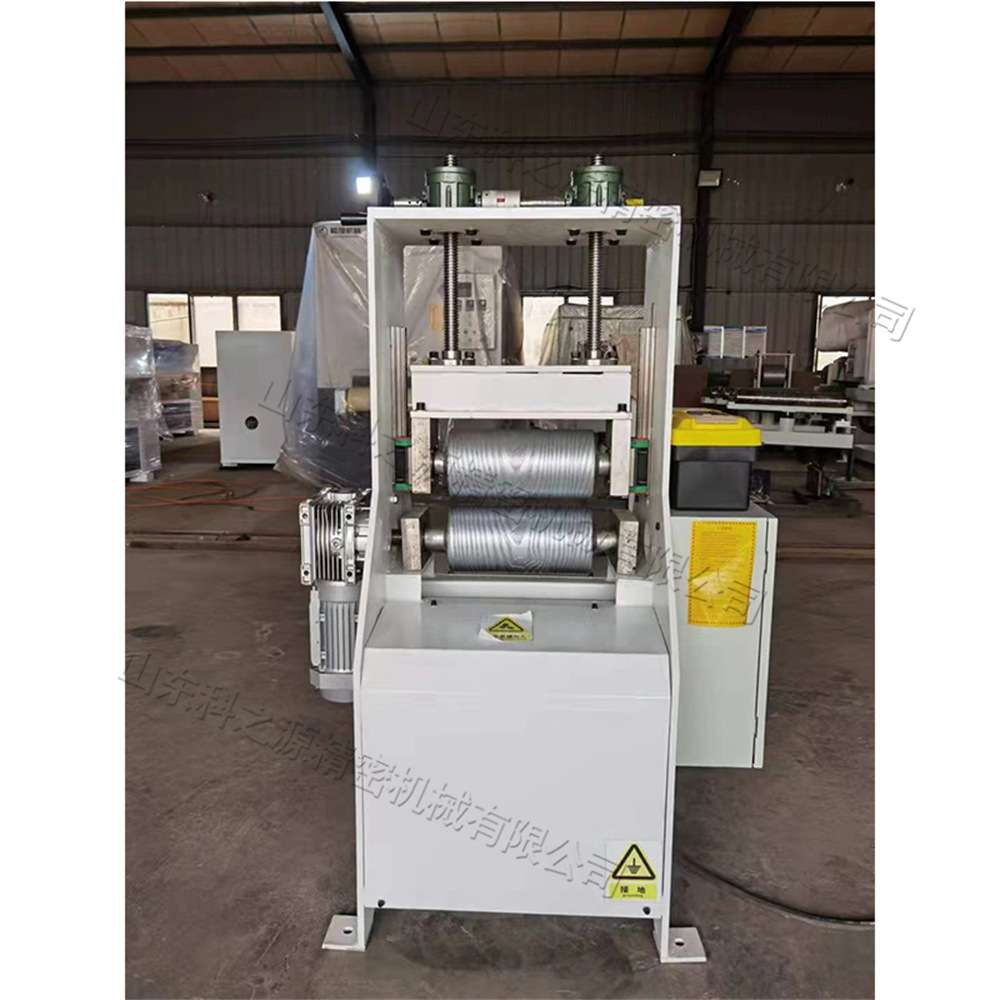 木板刻花压纹机 数控实木地板压花机 Plywood embossing machine