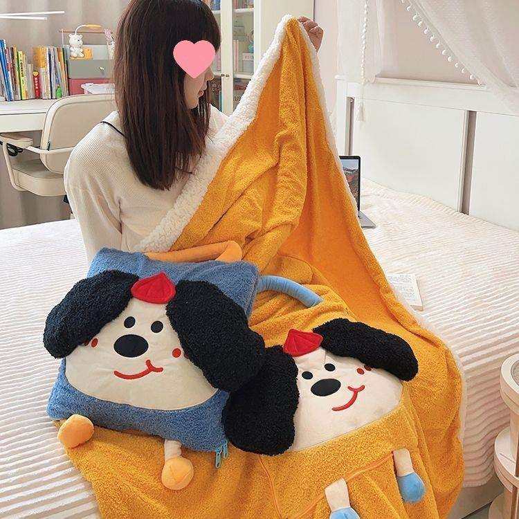 可爱新款多功能毛毯女生居家抱枕被子两用二合一午休毯子抱枕枕头