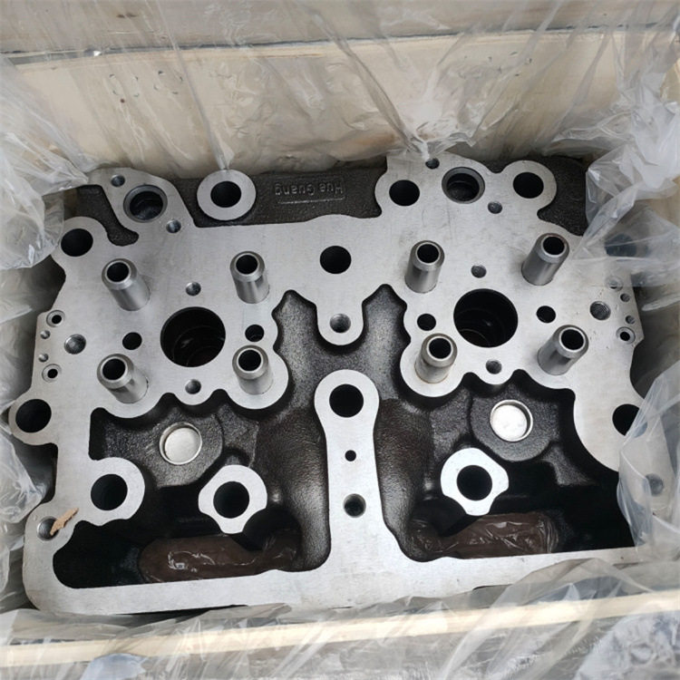 NT855发动机缸盖总成曲轴6711-11-10106710-31-1112