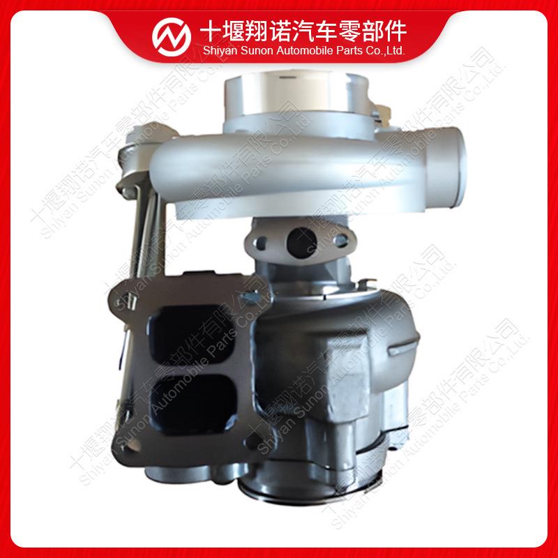 中国重汽豪沃WD615发动机HX55W涡轮增压器3776470VG1560118229
