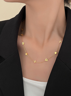项链女时尚高级感气质百搭锁骨链小花朵简约几何小方块四叶草颈链